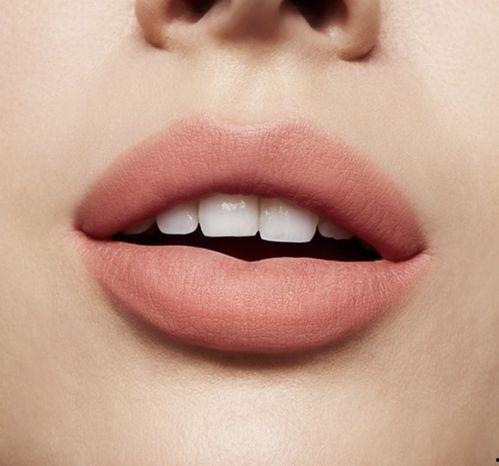 吃瓜肿嘴唇,揭秘肿嘴唇的成因与护理攻略