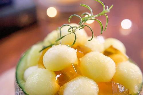 胶州甜品吃瓜,吃瓜之余，品味甜蜜人生